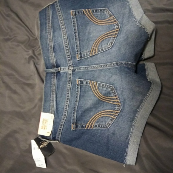 Hollister shorts size 3 - Picture 2 of 3
